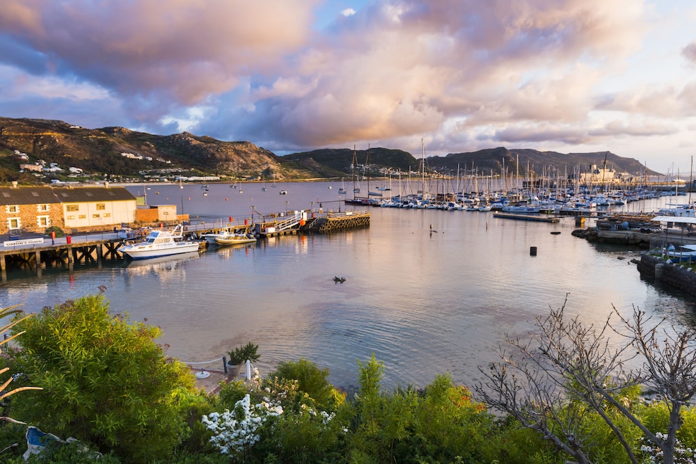Simon's Town Quayside Hotel 51/60