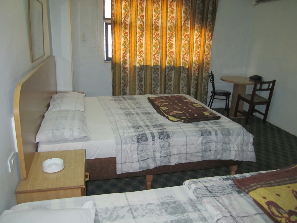 Asia Hotel 25/50