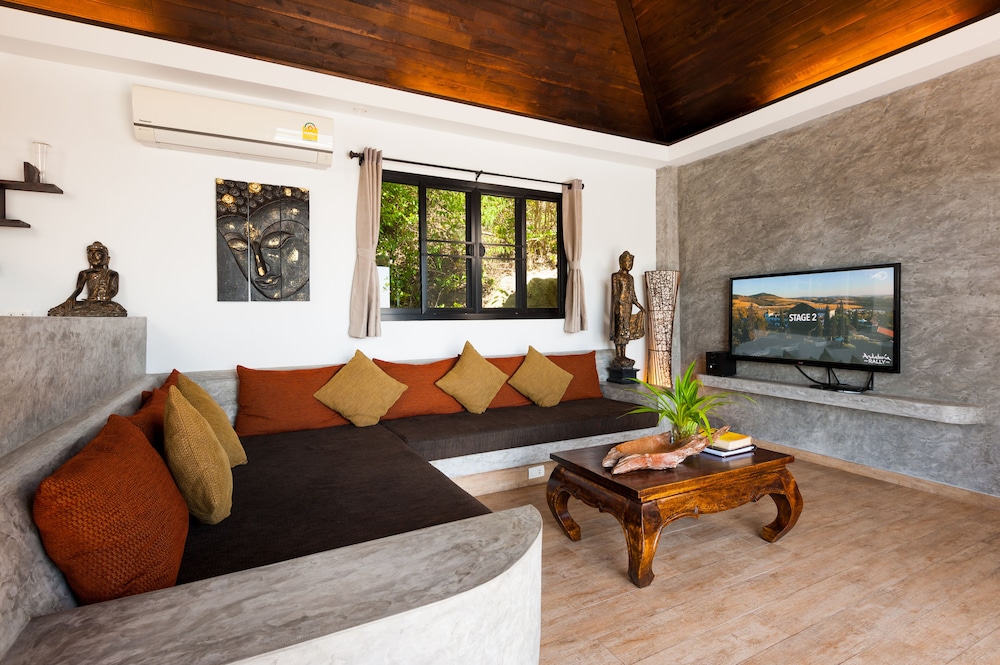 Koh Tao Heights Pool Villas 11/26
