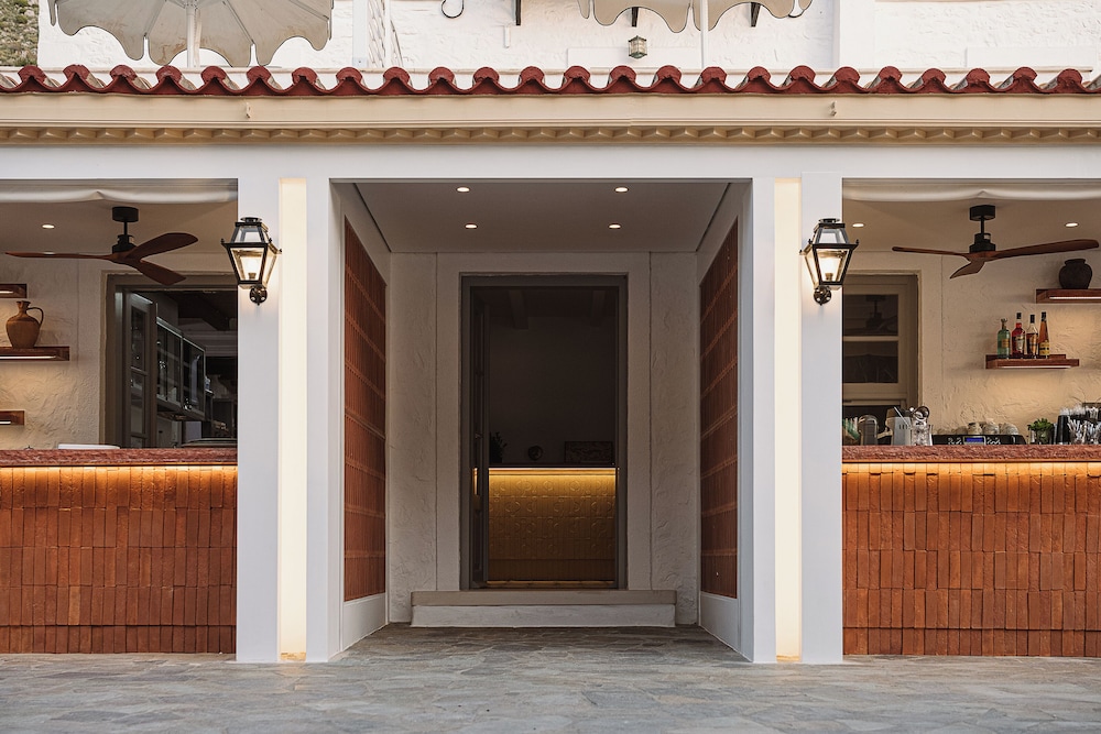 Bellevalia Hydra Hotel 7/50