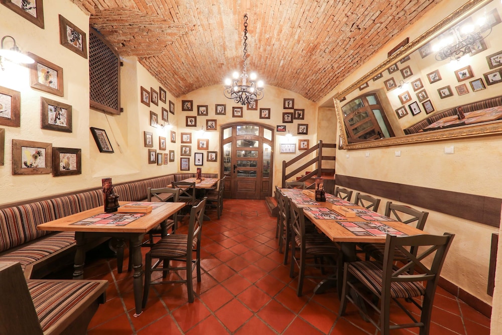 DEPANDANSA VILA HIGIEA DOBRNA 32/48
