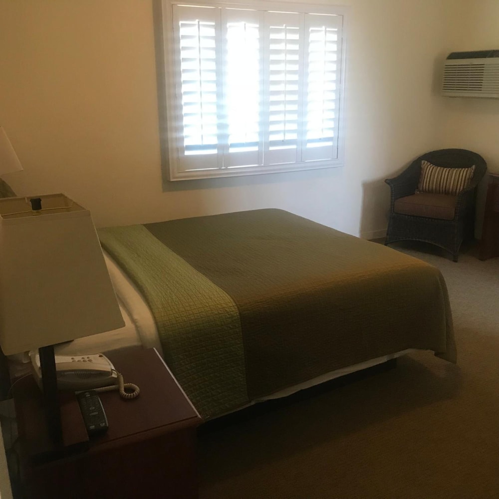 Bella Capri Inn 37/58
