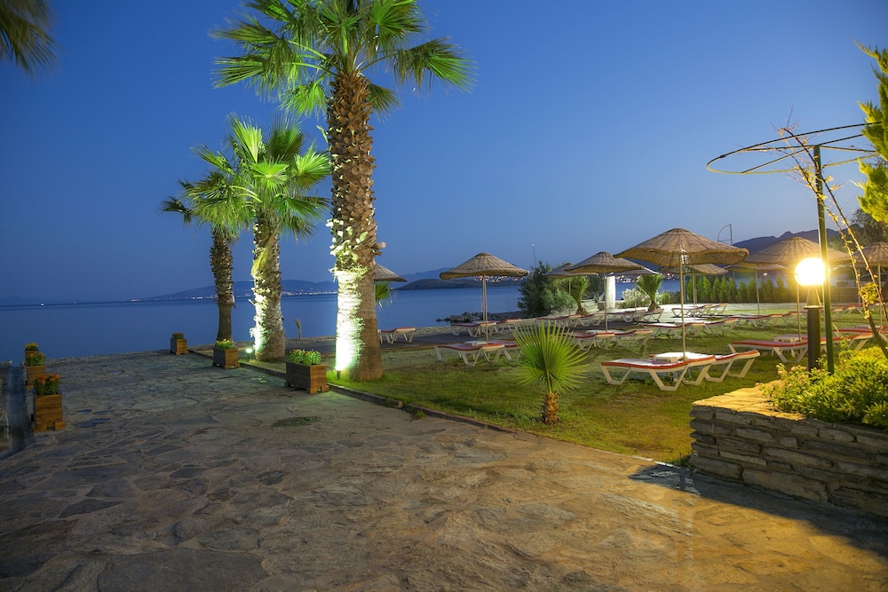 Bodrum Sea Side Beach Club Hotel - All Inclusive 52/72