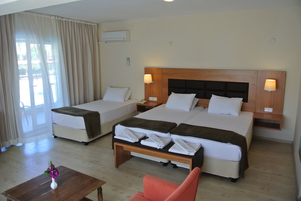 Begonville Hotel 15/50
