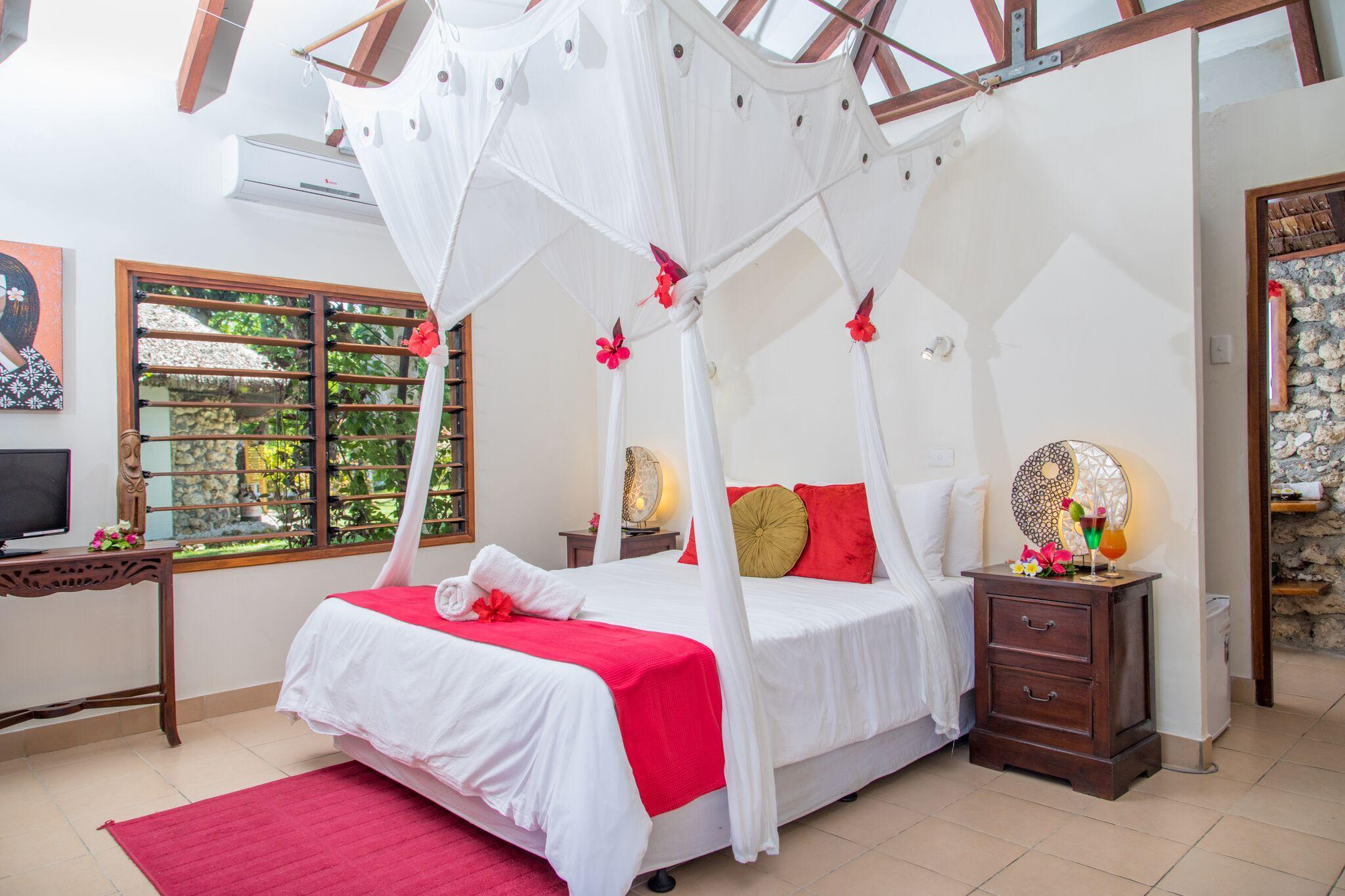DELUXE, BUNGALOW, BEACH FRONT