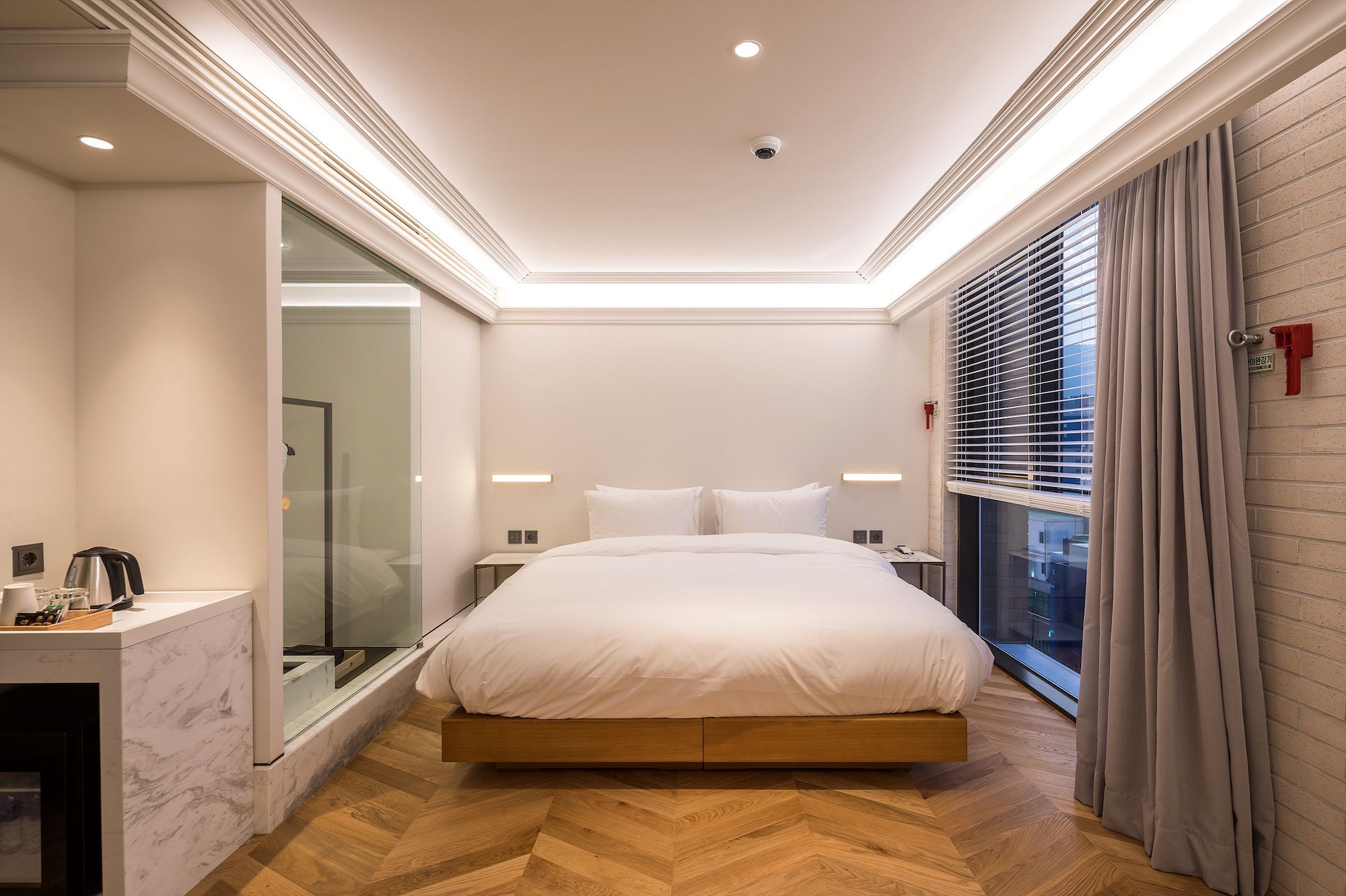SUPERIOR, DOUBLE BED