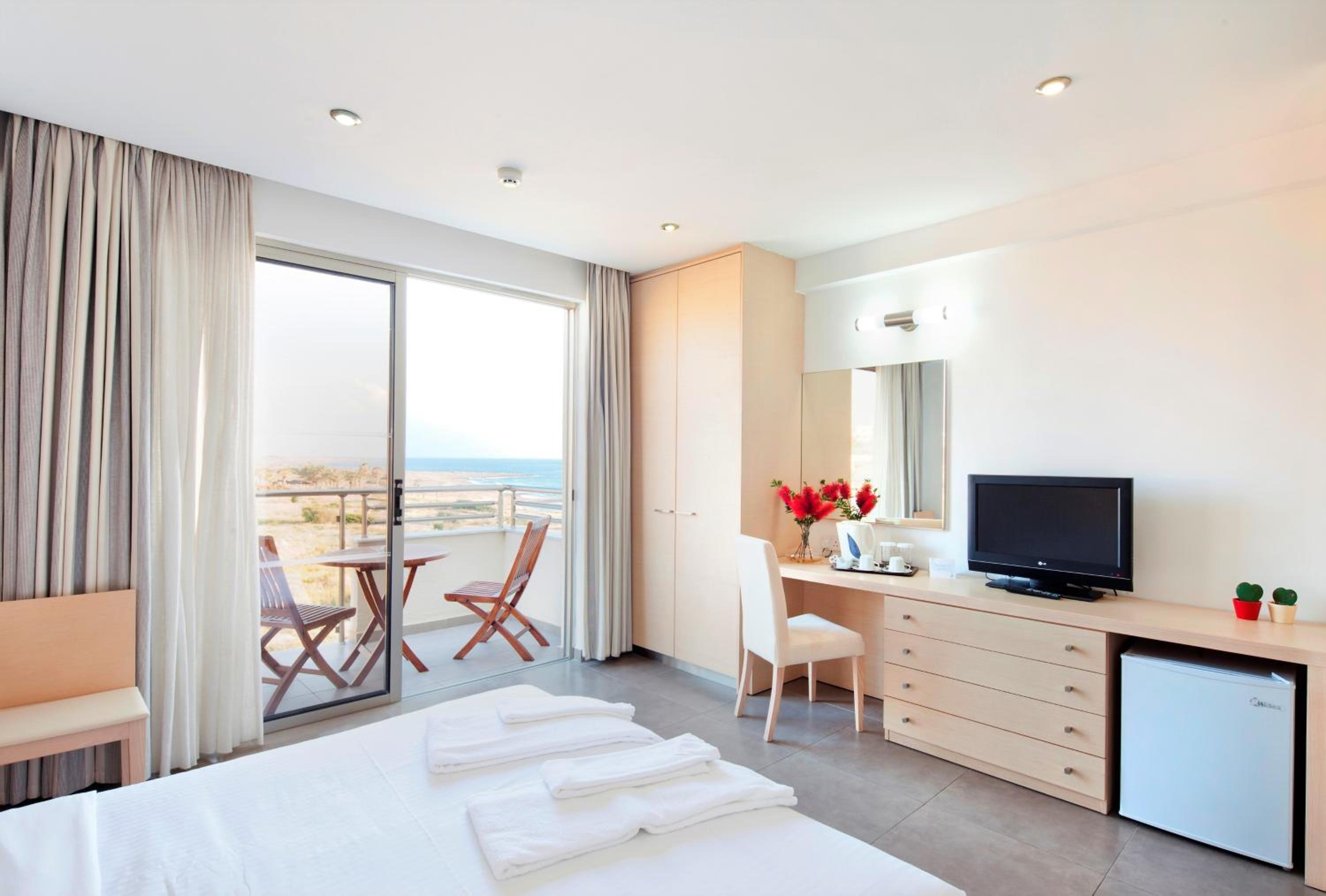SUPERIOR, SUITE, SEA VIEW