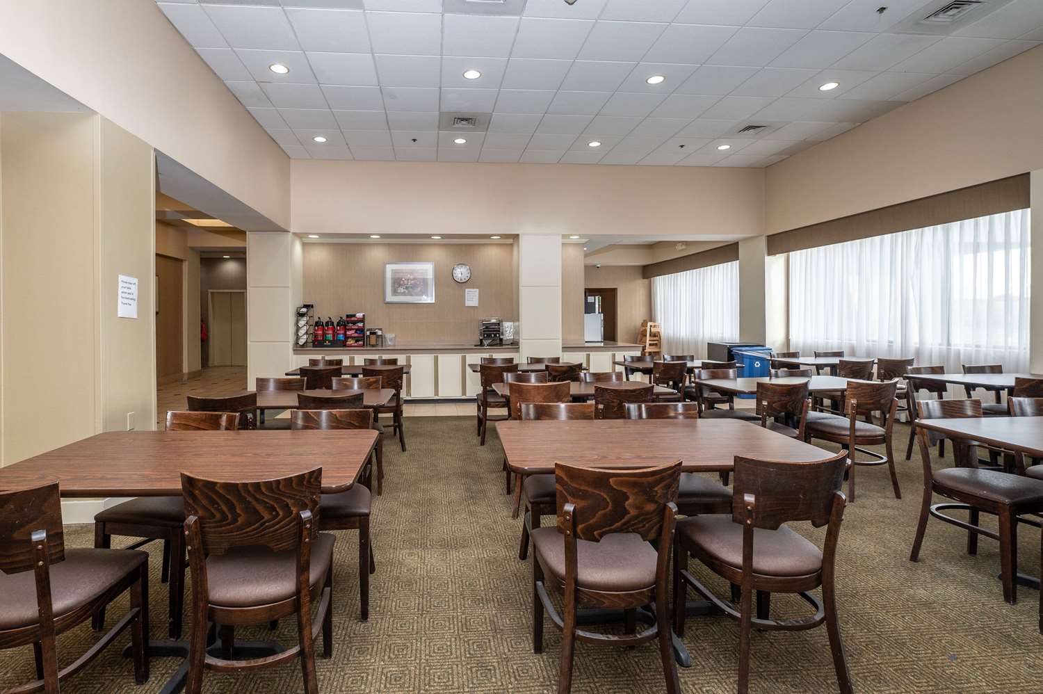 La Quinta Inn & Suites by Wyndham New Haven 39/49