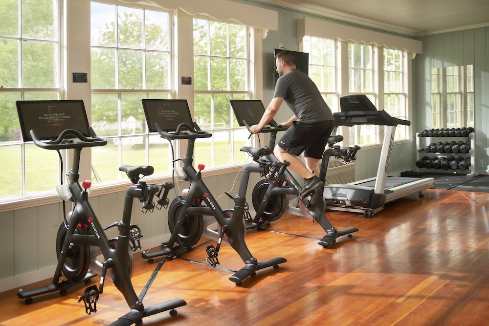 Spruce Point Inn Resort Spa 28/40