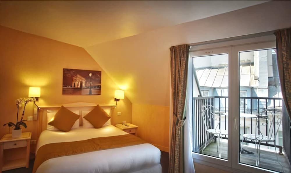 ROOM, DOUBLE BED, BALCONY