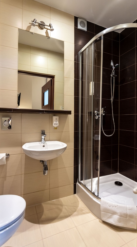 Hotel Maximum 48/50