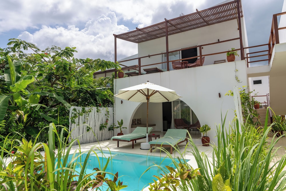 Alma Boutique Hotel 3/50