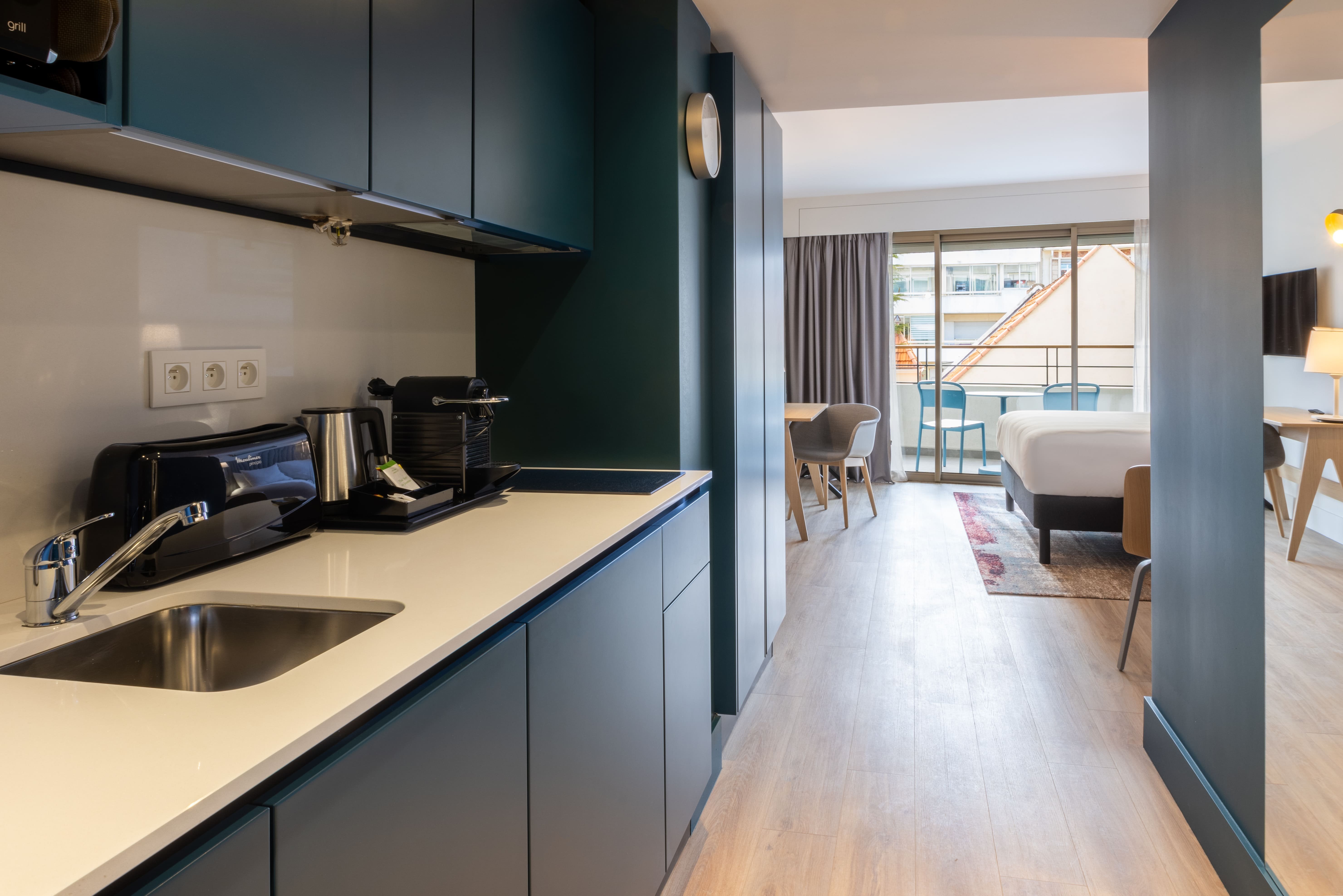 Staybridge Suites Cannes Centre 20/50