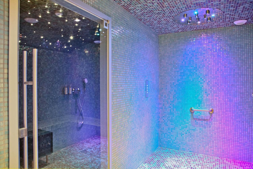 Hotel & Spa La Villa Port d Antibes 26/50
