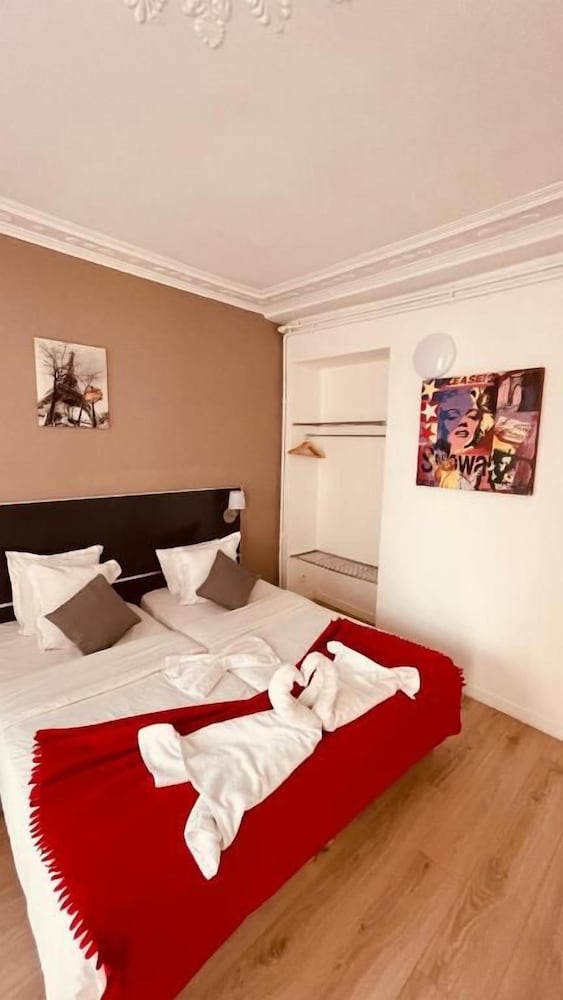 Jeff Hotel 23/60