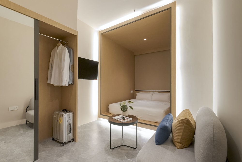 Harper Boutique Hotel 10/22