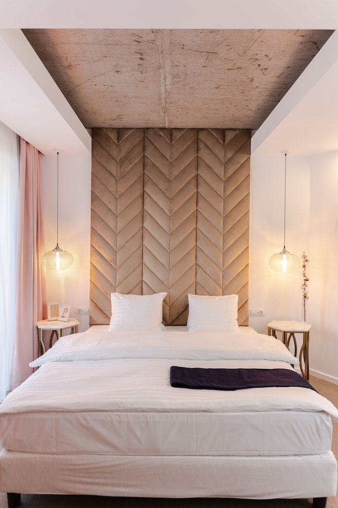 Filitti Boutique Hotel 12/43
