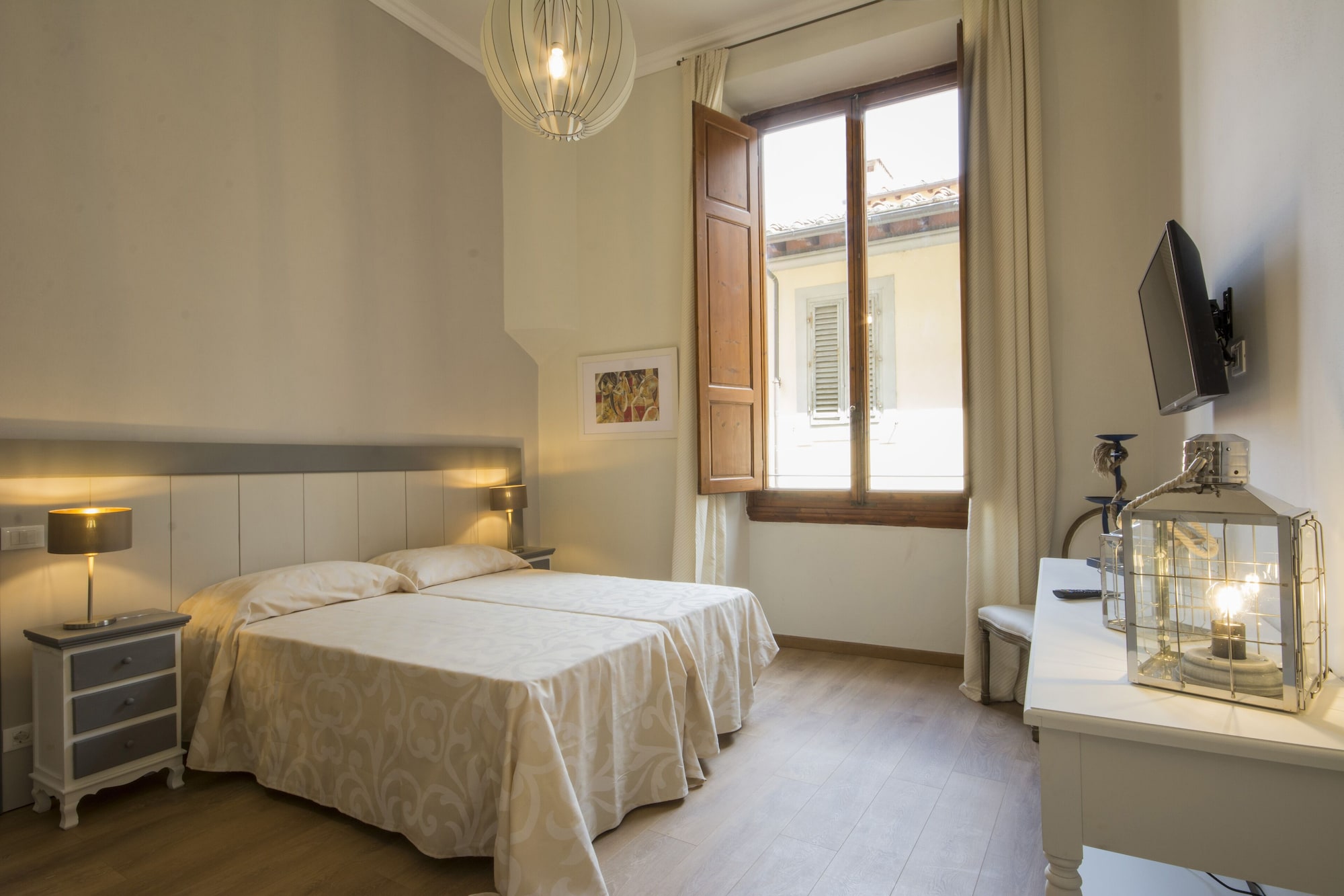 2 BEDROOMS, COMFORT, APARTMENT