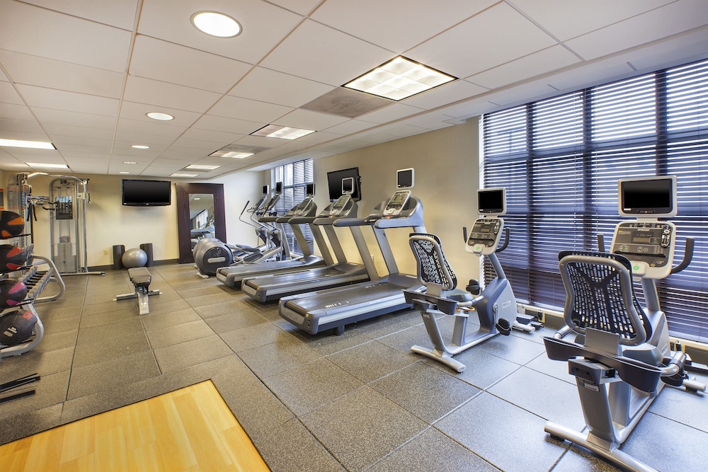 Hampton Inn Suites Providencew 29/42