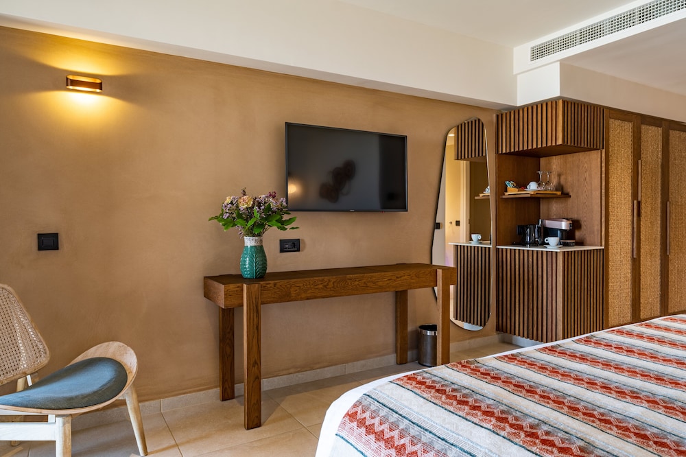 Minos Ambassador Suites Spa 9/50