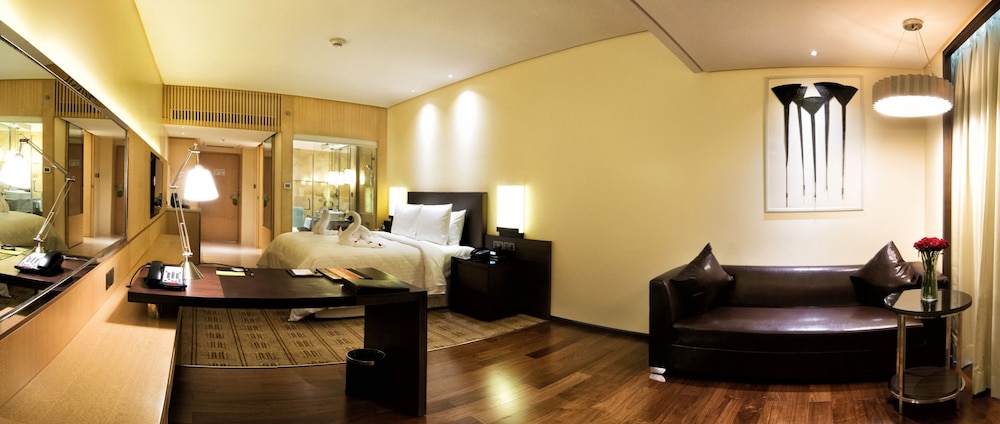 Courtyard Bilaspur 32/49
