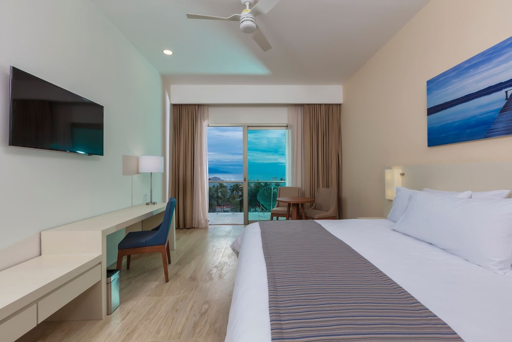 Krystal Vallarta 27/69