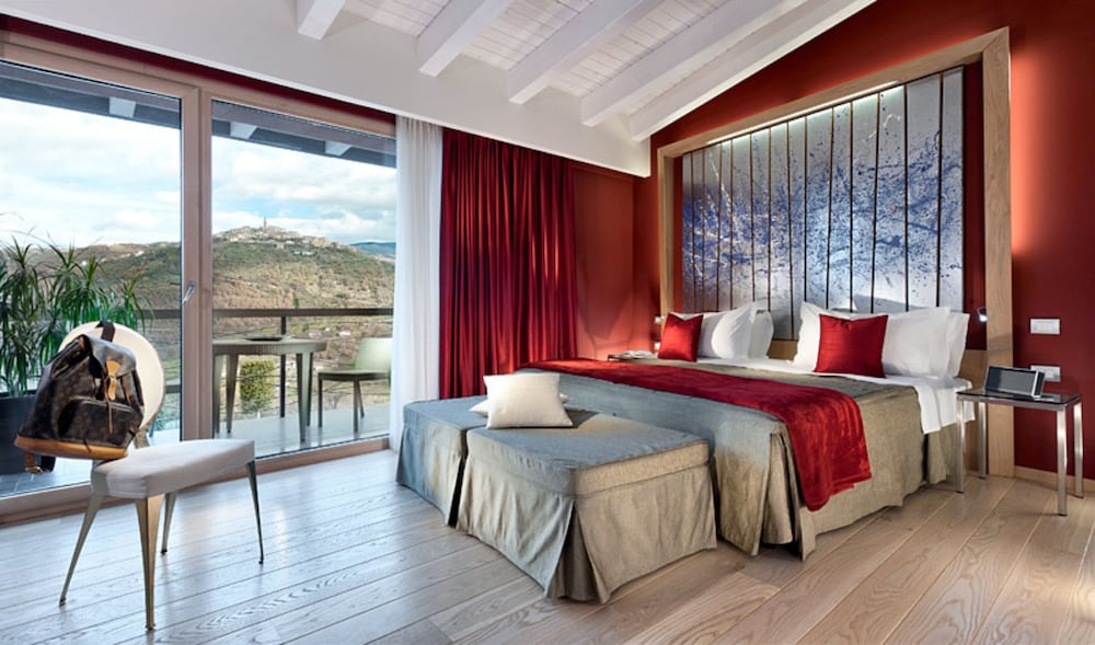 Bouganville Hill Resort Wellness Space 5/50
