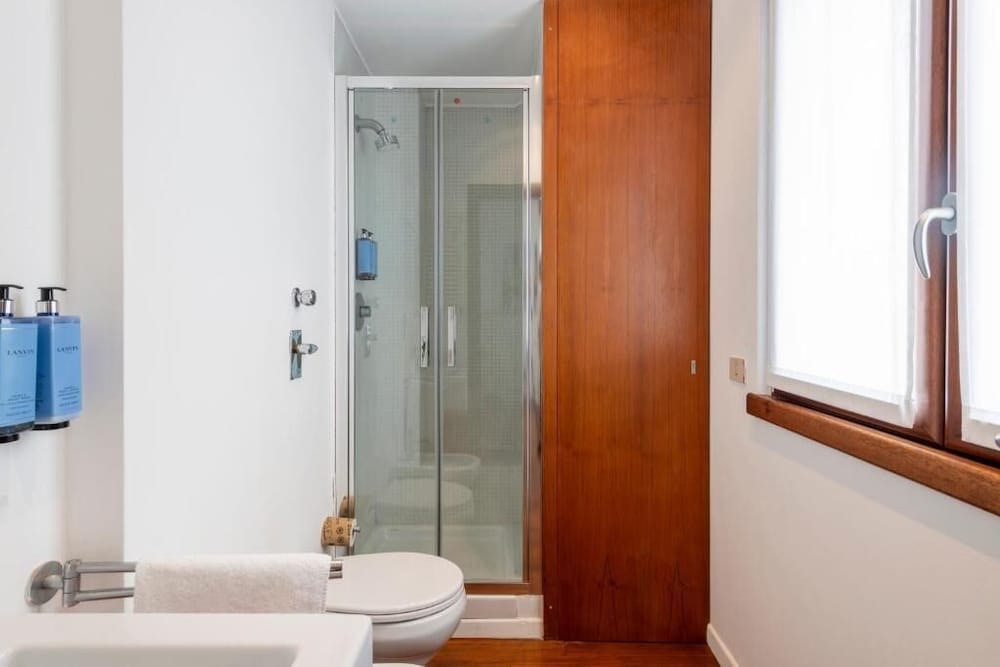 غرفة مع أريكة، Milan Royal Suites Luxury Apartments 5/6