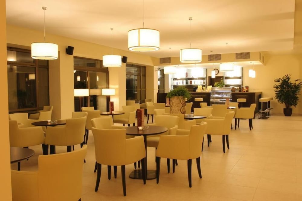 HVD Hotel Lotos Riviera Holiday Club 18/40