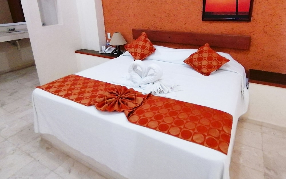 PUERTO SEYBA HOTEL 8/40