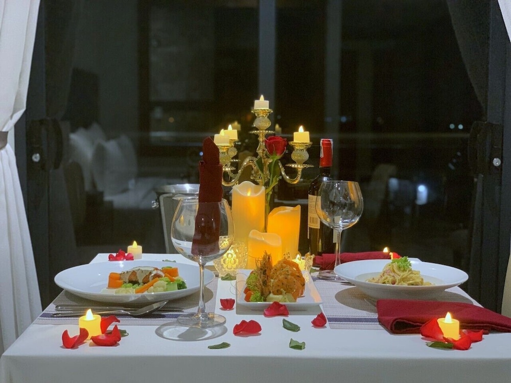 Phu Thang Grand Hotel 30/50