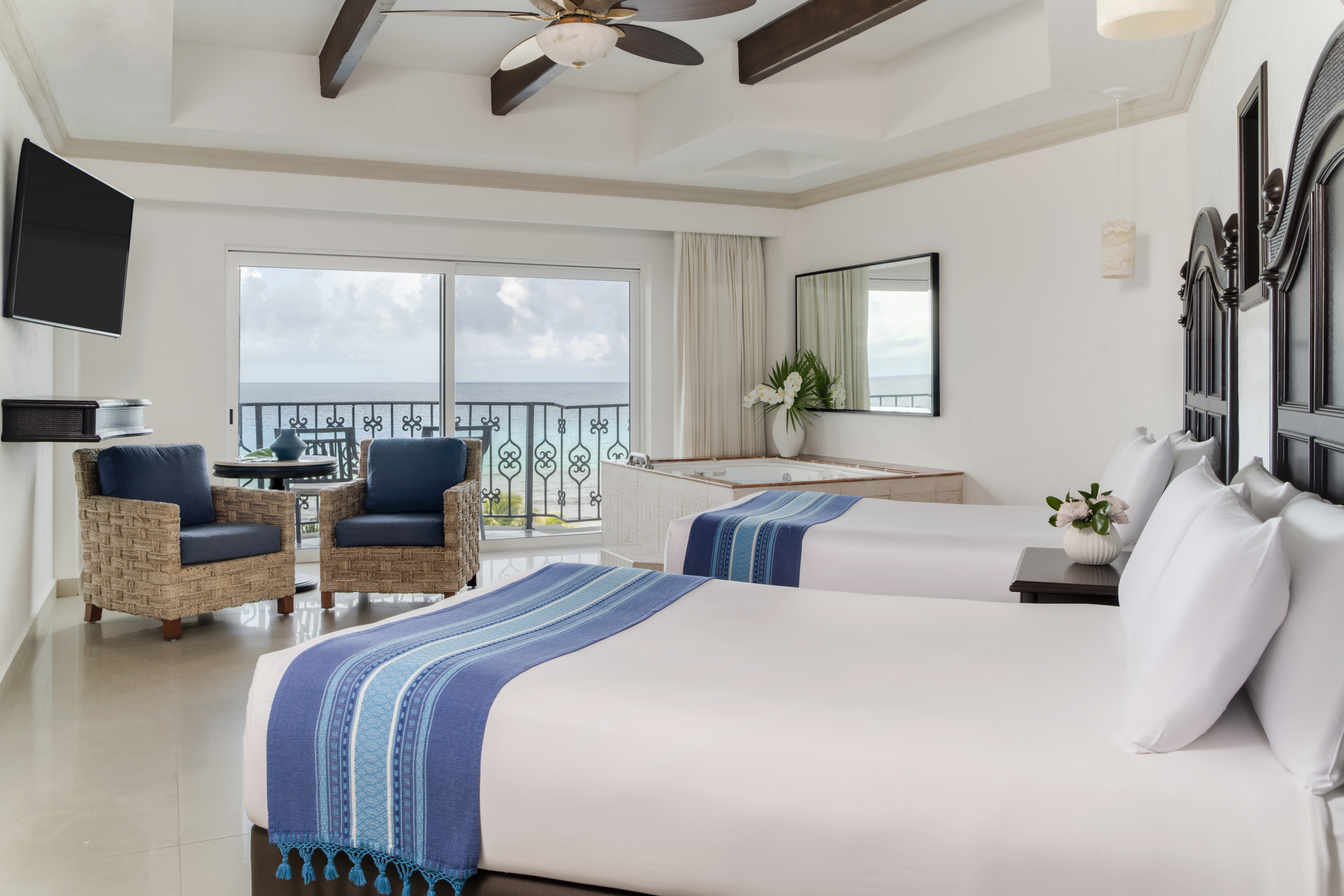 JUNIOR SUITE, DOUBLE BED, OCEAN VIEW