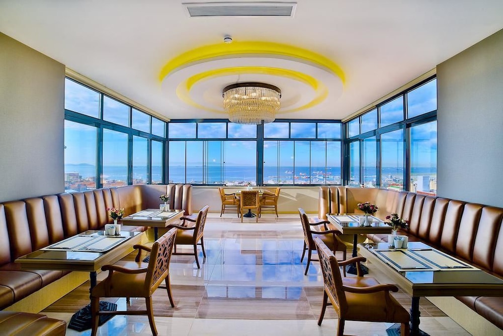 Paleria Hotel 24/27