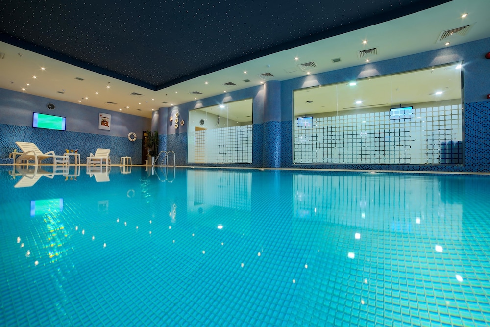 جولدن تيوليب بريدة(Golden Tulip Buraidah Al Qassim Hotel) 25/50