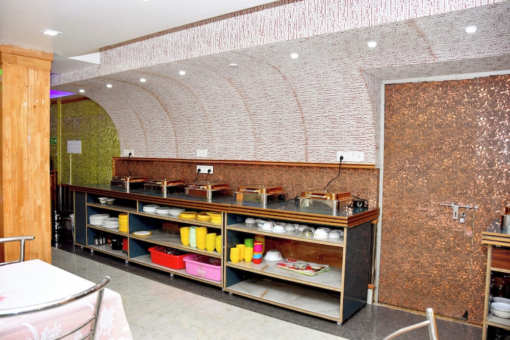 Gkm Grand Hotel 6/50