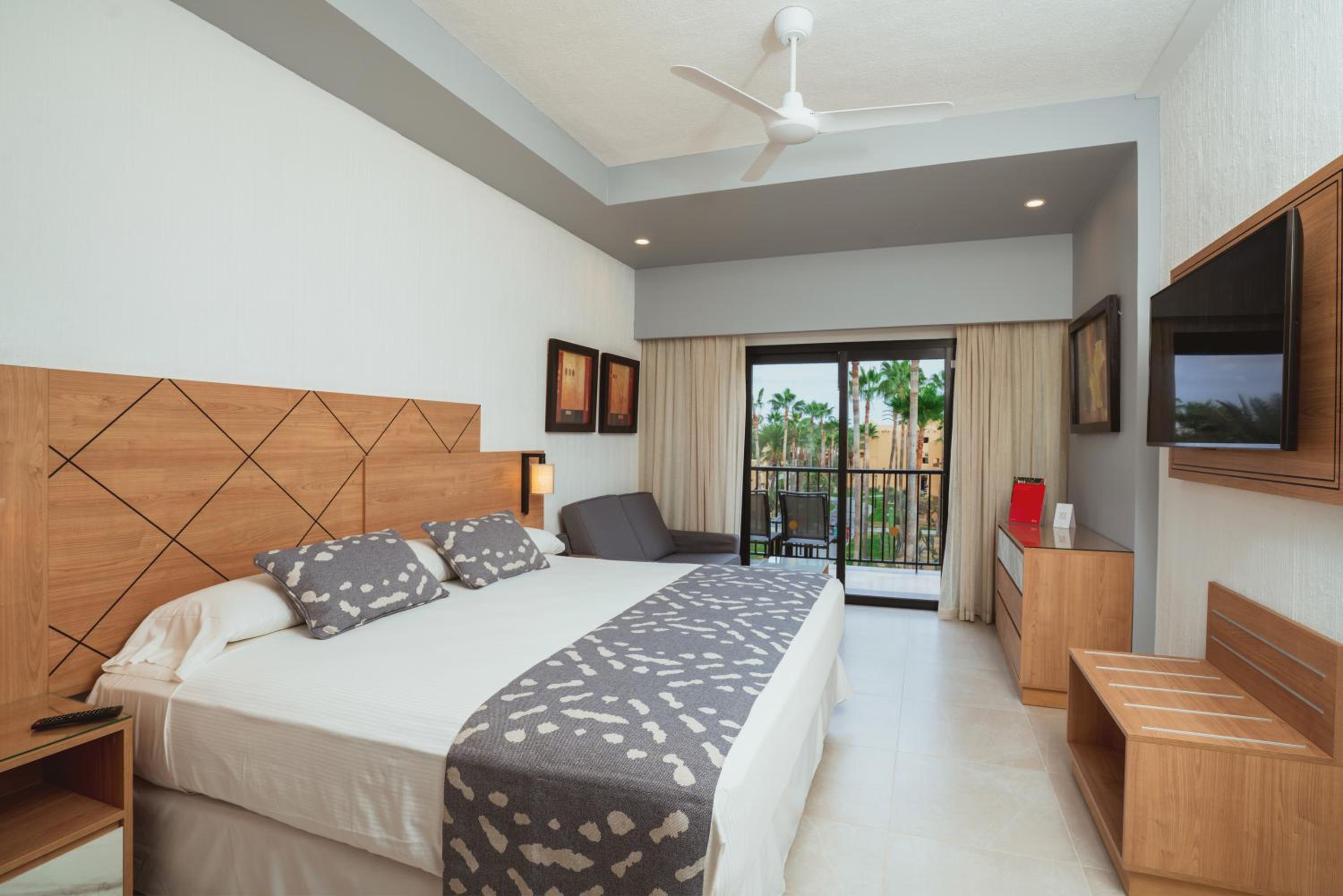Renovated, Double Bed, Garden View