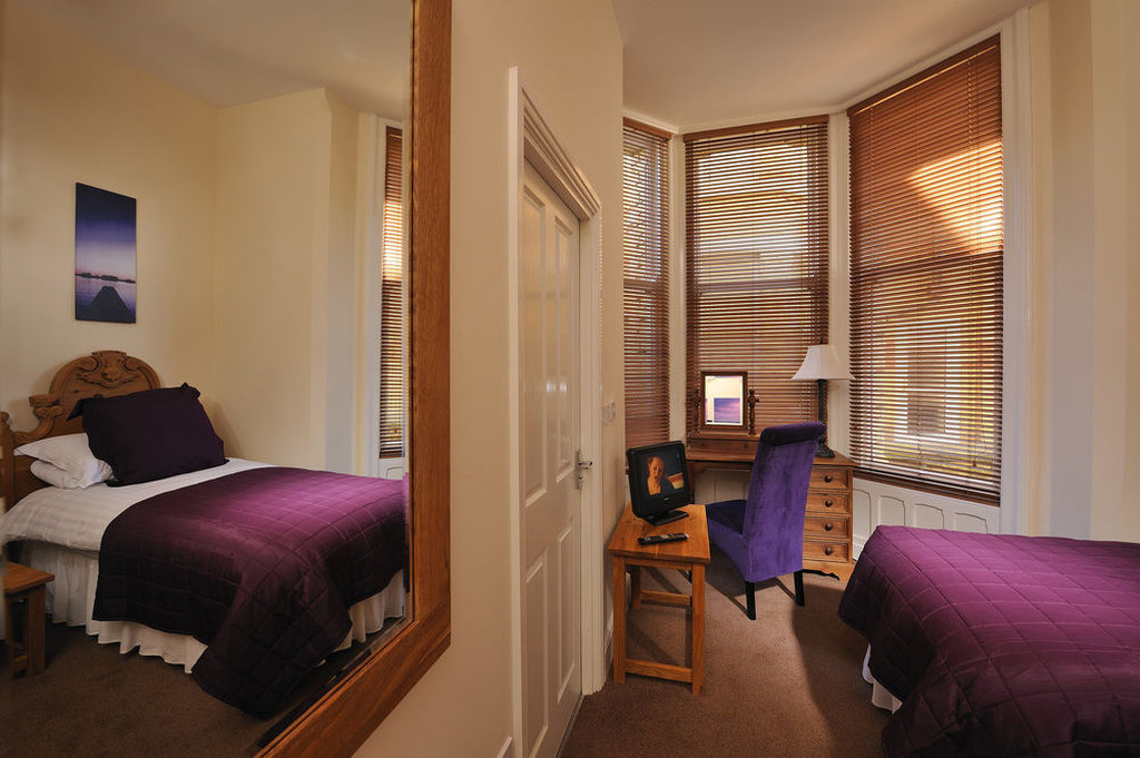 Howarth House 13/38