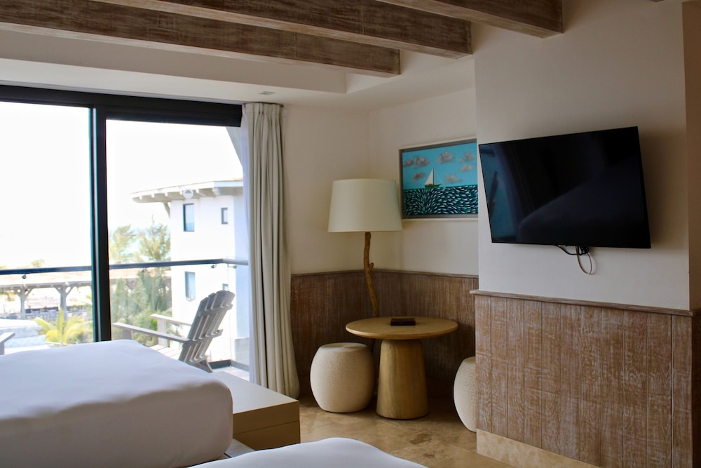 Cozy One, Suite, 2 Queen Beds