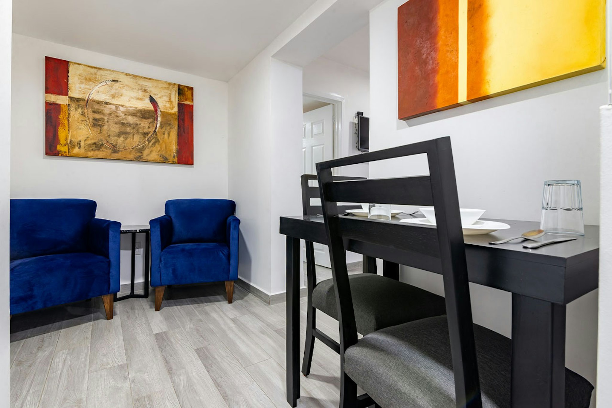 European Life Style Executive Suites Gallery 42/50