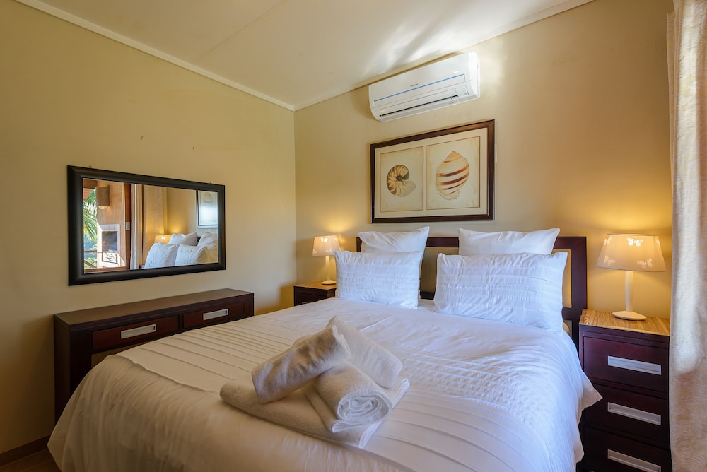 San Lameer Villa Rentals Bachelor Studio 2515 16/50