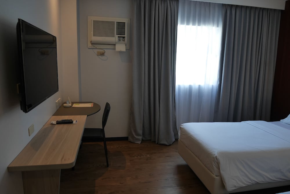 Circle Inn Hotel and Suites 20/63