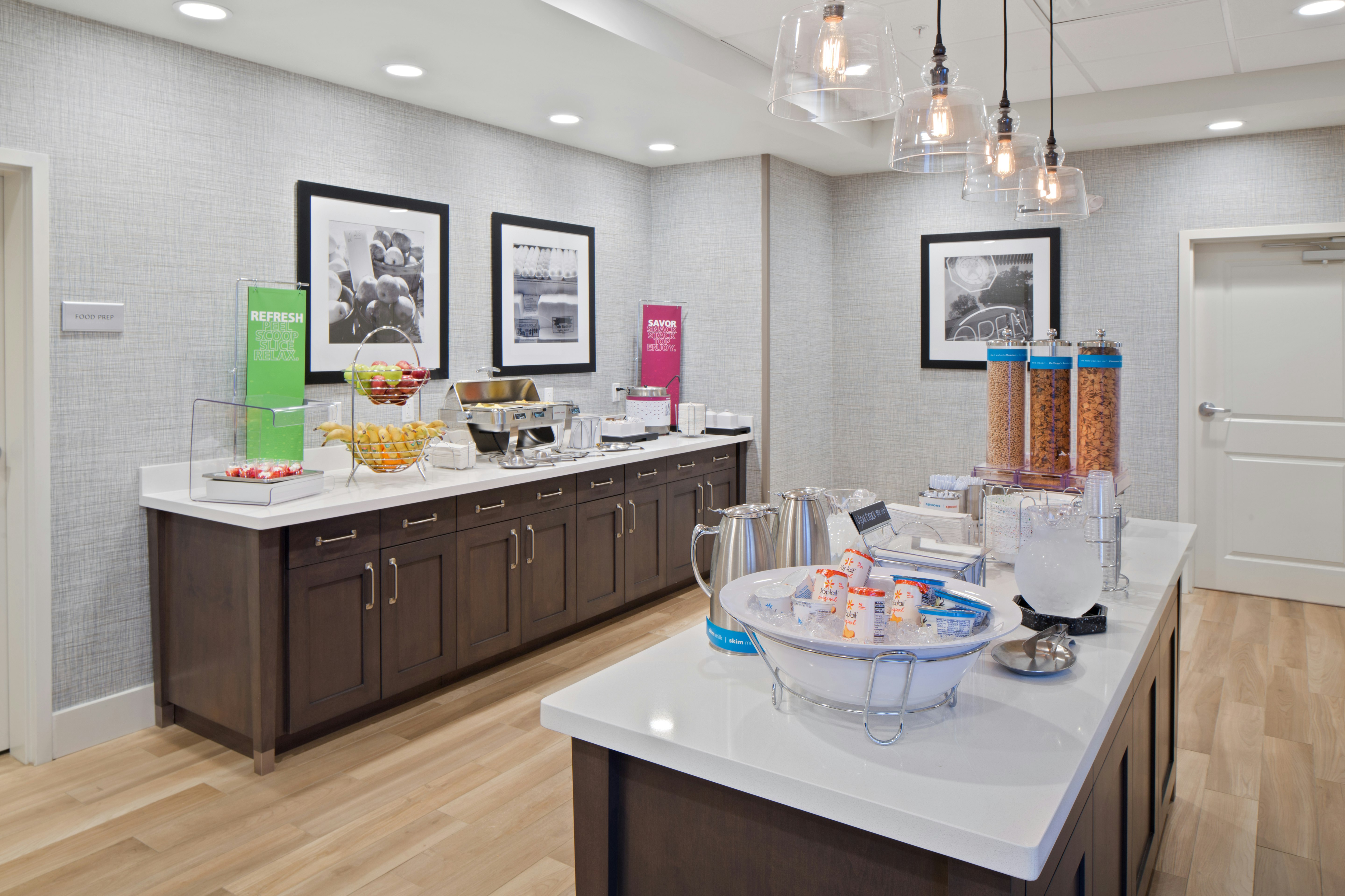 Hampton Inn & Suites-Seattle Woodinville WA 40/51