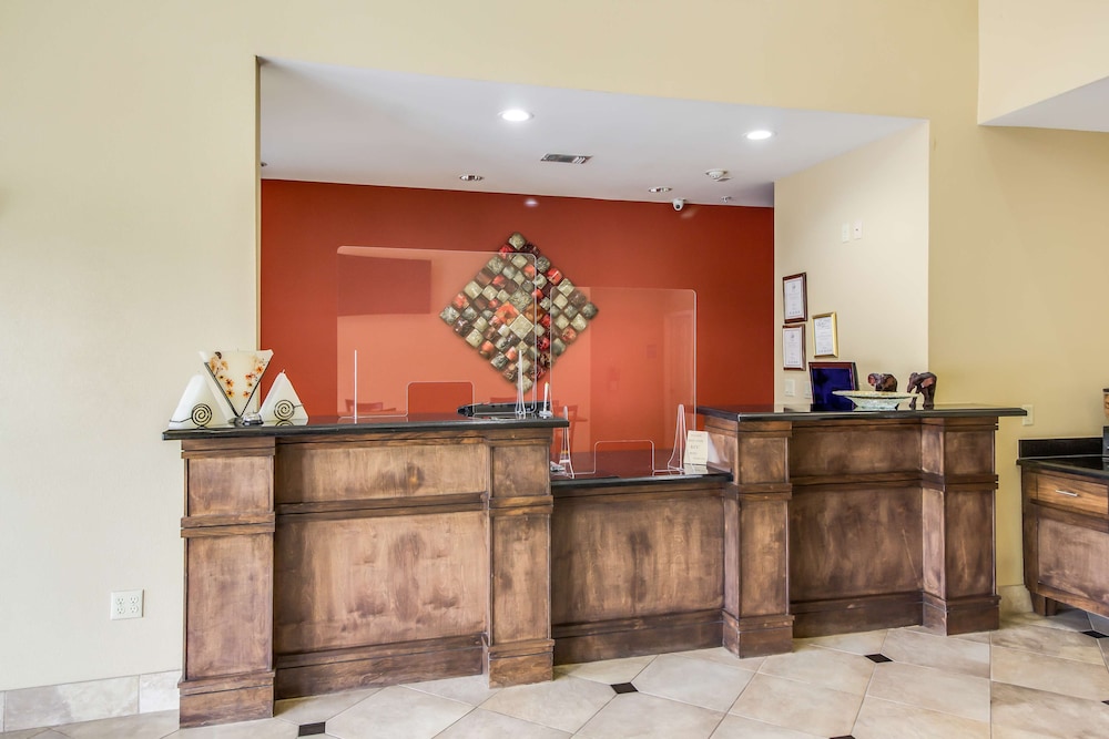 Americas Best Value Inn And Suites Tomball 10/30
