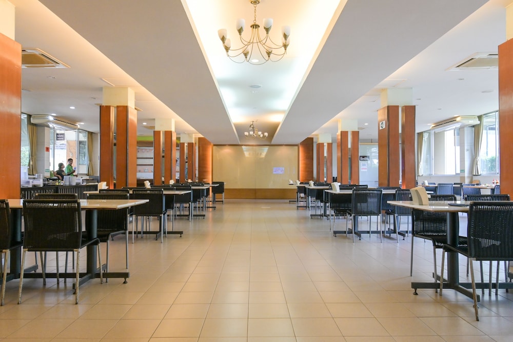 Rattana Park Hotel 82/98