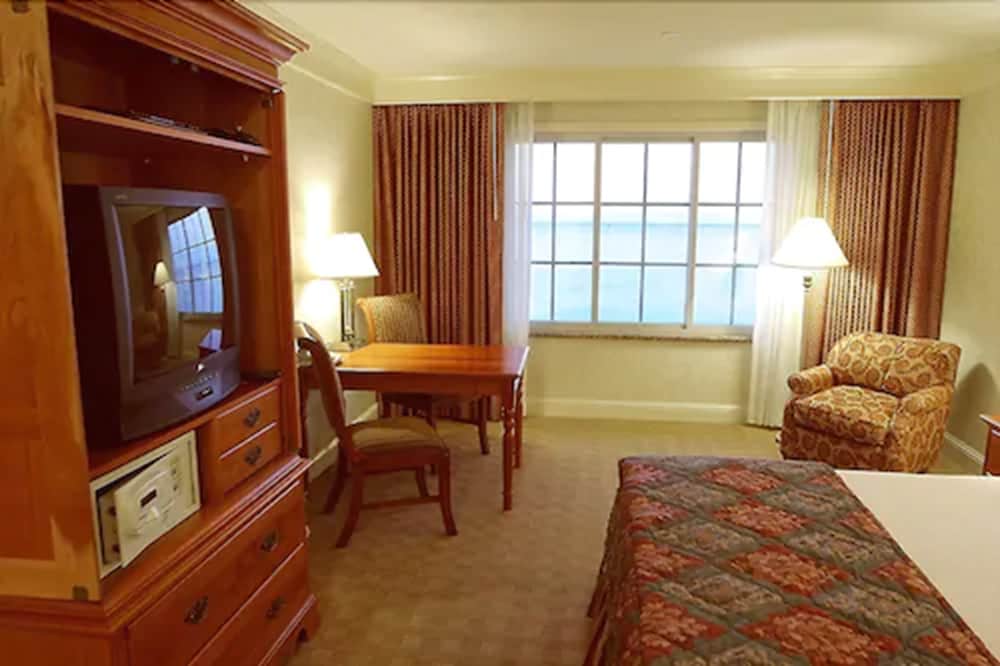 Bay Landing Hotel 32/55