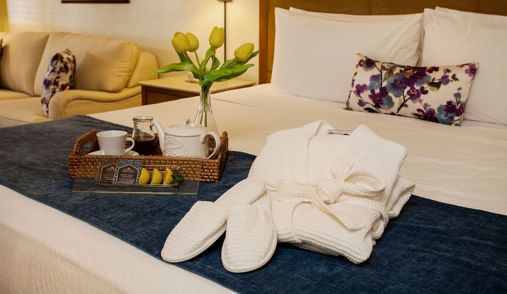 Copamarina Beach Resort 28/64
