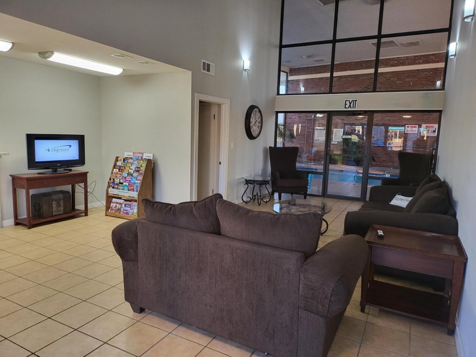 Blue Ribbon Inn and Suites 9/26