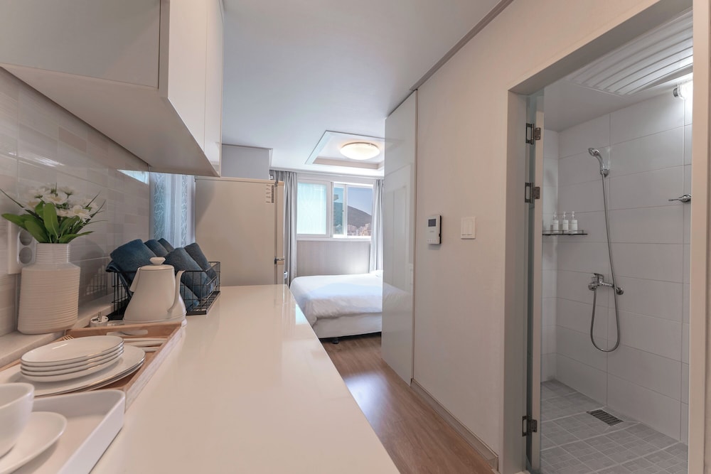 Staywell Hotel 44/50