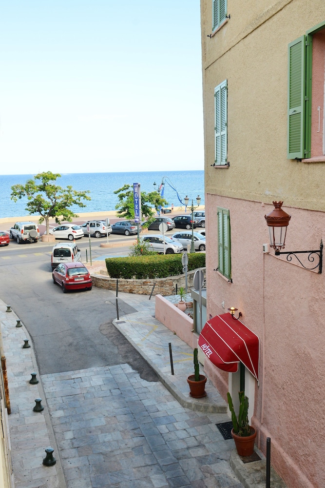 Hotel Posta Vecchia 74/84