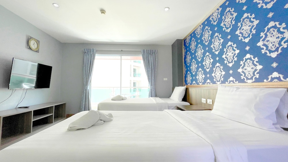 Dragon Beach Resort 17/55